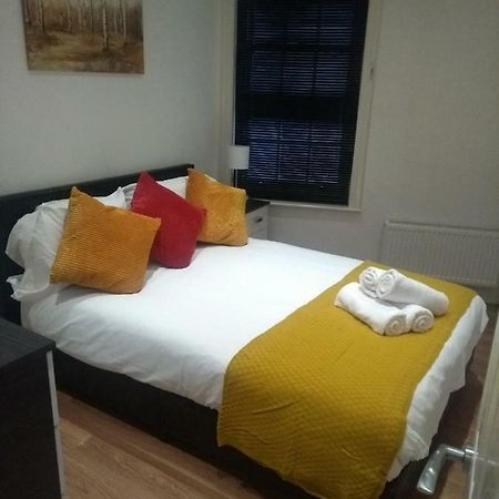 לוטון Clifton Apartment מראה חיצוני תמונה