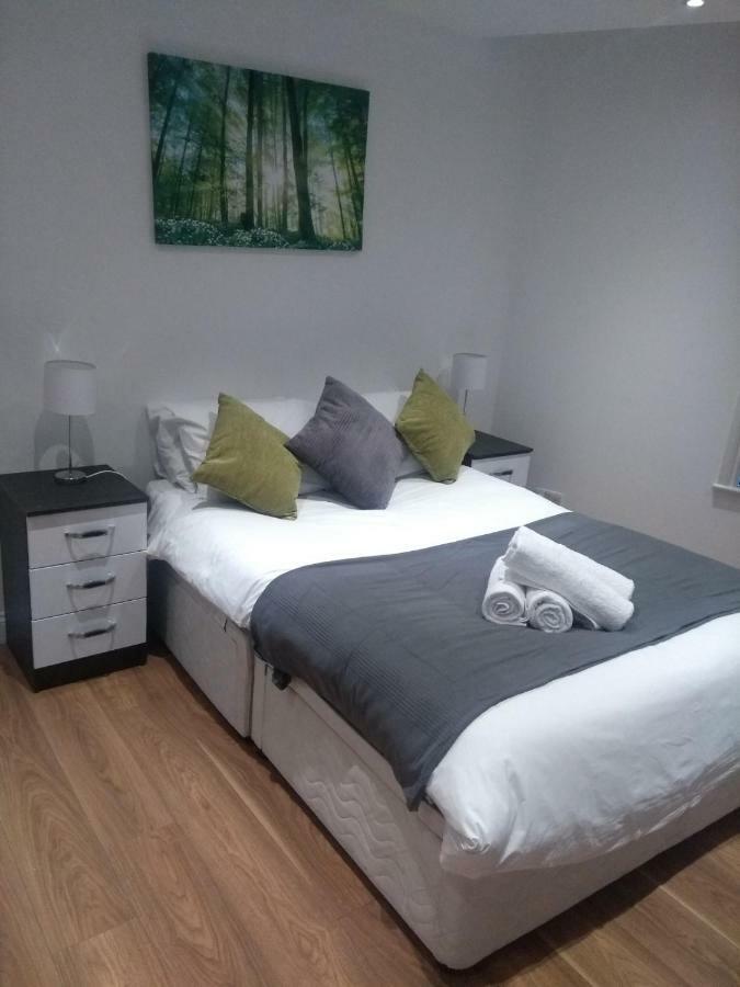 לוטון Clifton Apartment מראה חיצוני תמונה