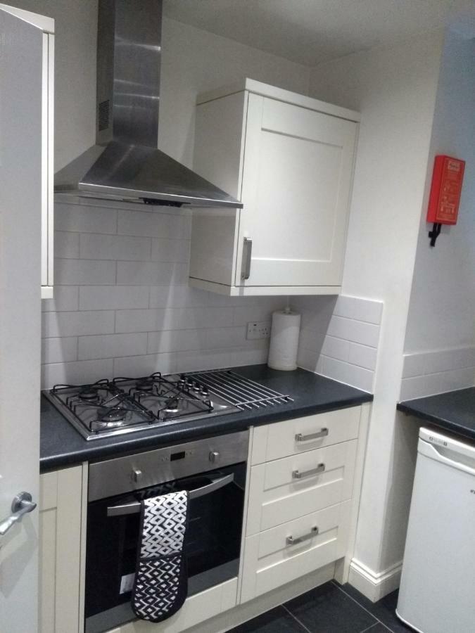 לוטון Clifton Apartment מראה חיצוני תמונה