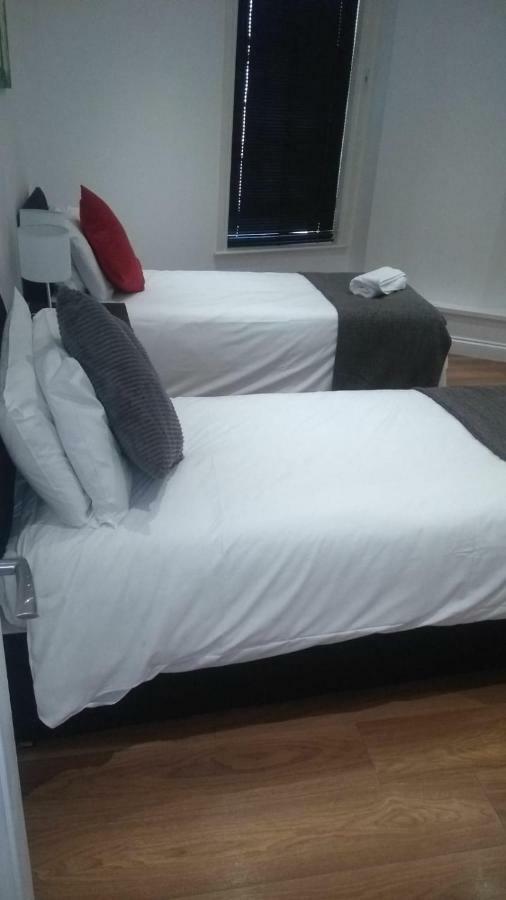 לוטון Clifton Apartment מראה חיצוני תמונה